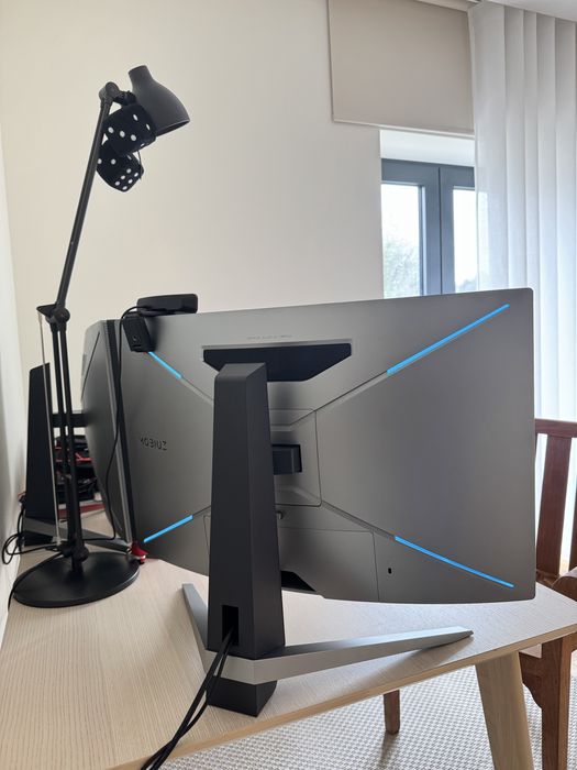BenQ MOBIUZ EX2710R Curvo Gaming Monitor