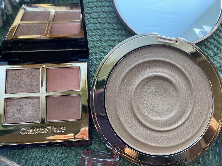 Hourglass ambient пудра