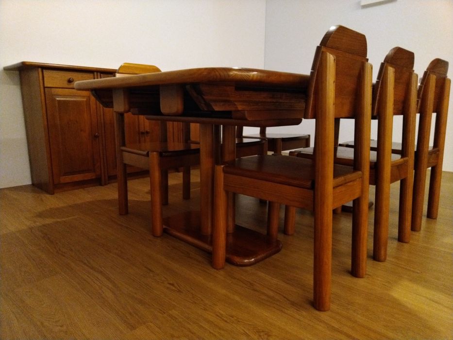 Vendo conjunto de aparador e mesa com cadeiras em pinho Saint Clair