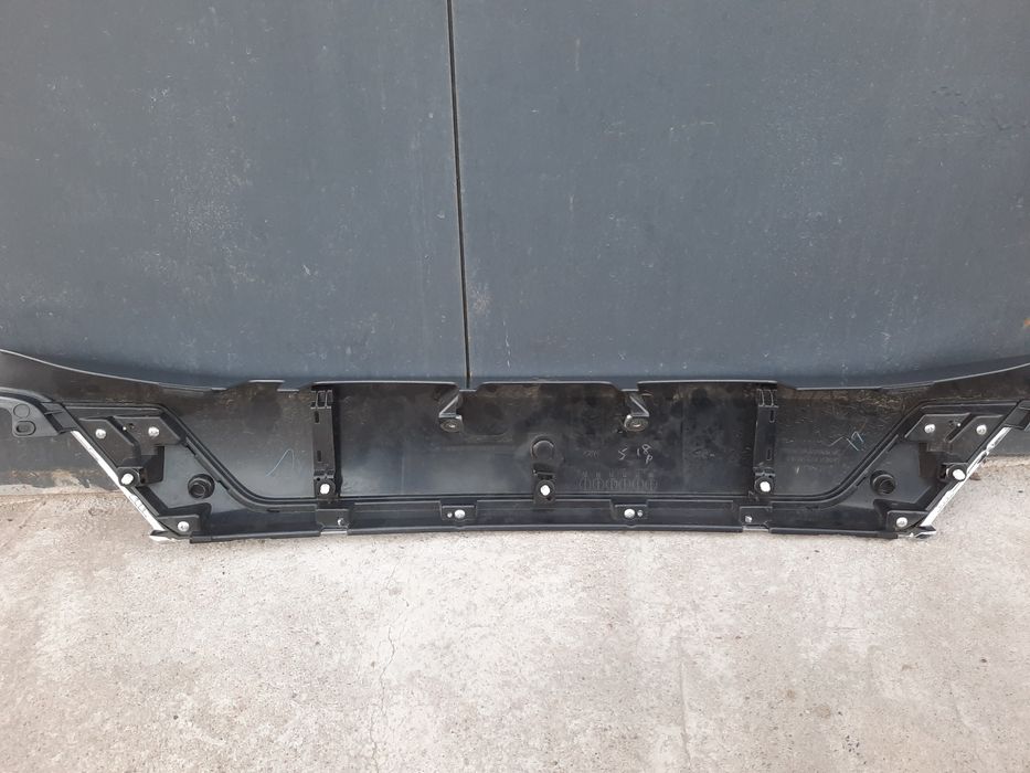 Накладка кришки багажника  Mitsubishi Outlander рестайл