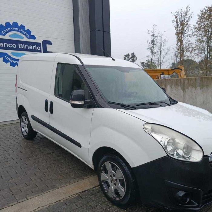 Opel Combo 1.3 CDTI (para peças)