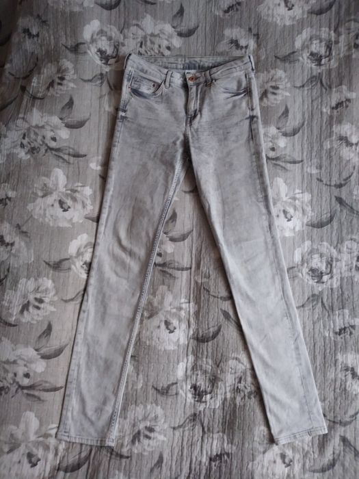 Jeansy rurki 27/32 H&M skinny regular waist jasne