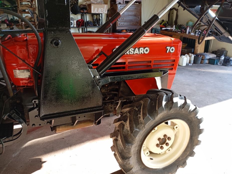 Trator same 70 CV 4x4 com pá frontal