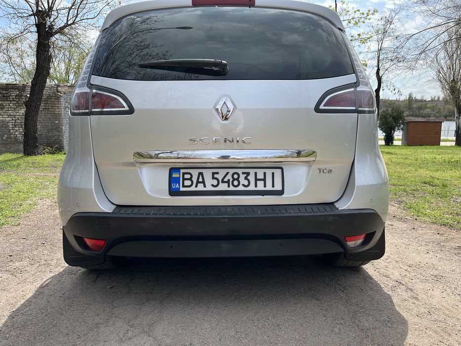 Renault Scenic 1.2 Turbo Bose