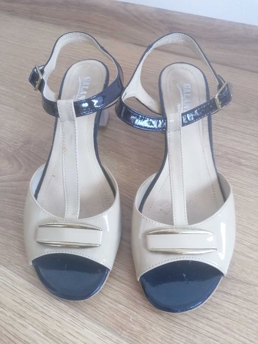 Buty damskie na obcasie botki 39