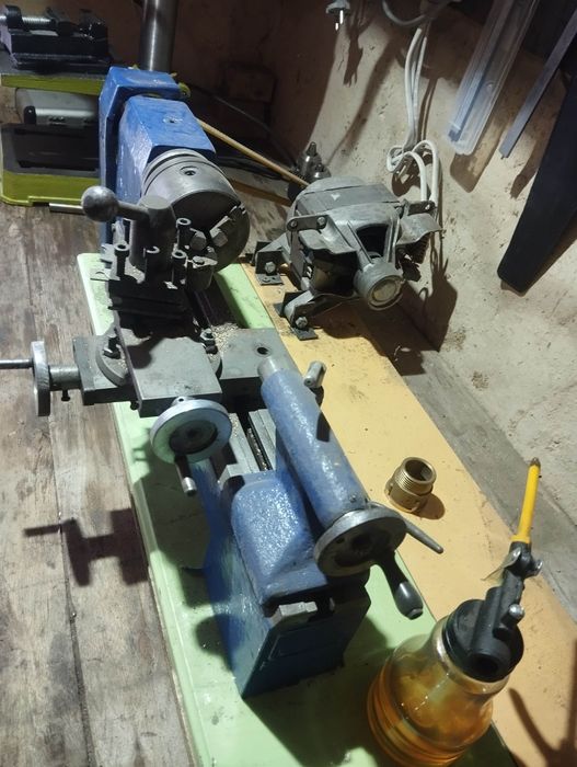 Токарный станок 1д601