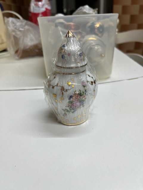 miniaturas em porcelana