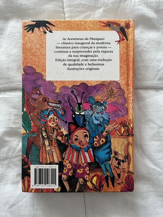 Livro “As Aventuras de Pinóquio”
