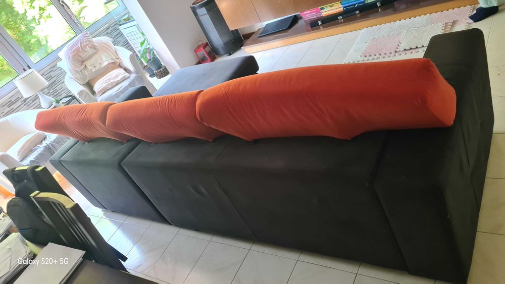 Sofá com chaise longue