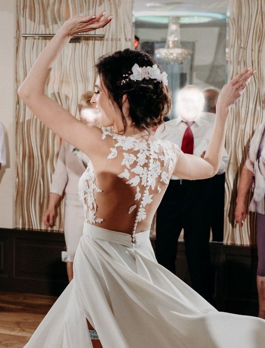 Suknia ślubna MILLA NOVA model SELENA 36