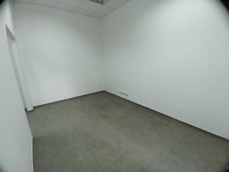 ТЕРМІНОВО!!!ОРЕНДА комерц. приміщення в центрі поч. вул.Шевченка