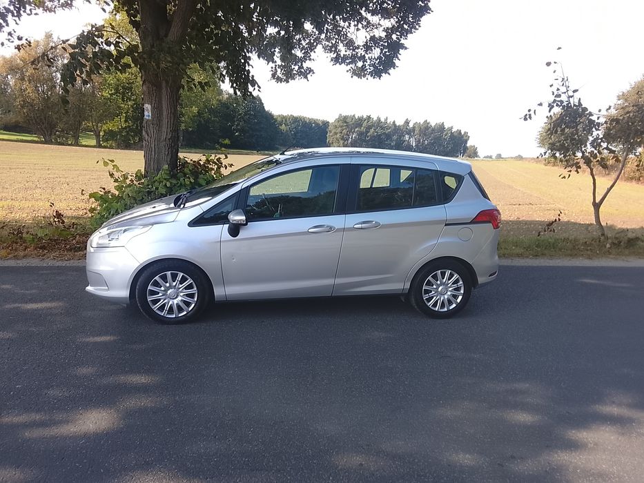 Sprzedam forda b-max