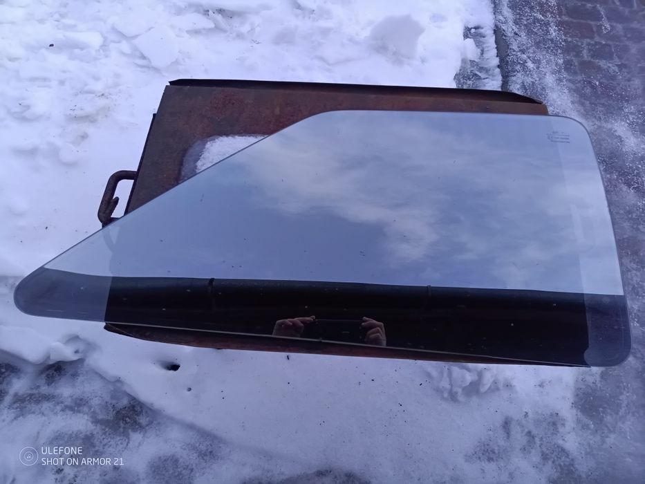 Заднє ліве стекло/скло ЗАЗ Таврія