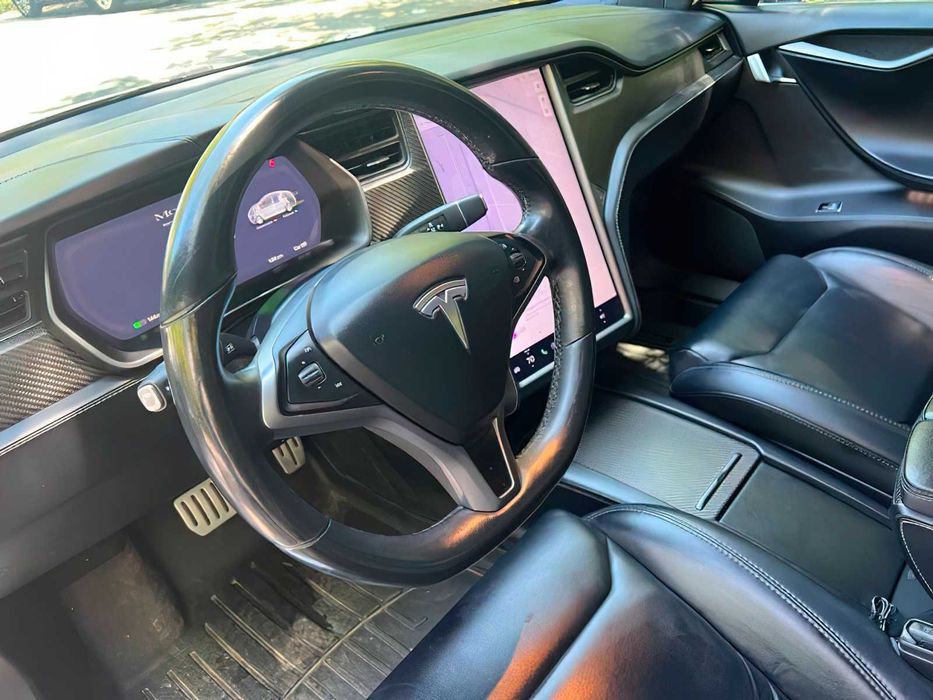 Tesla Model S 100D      2019
