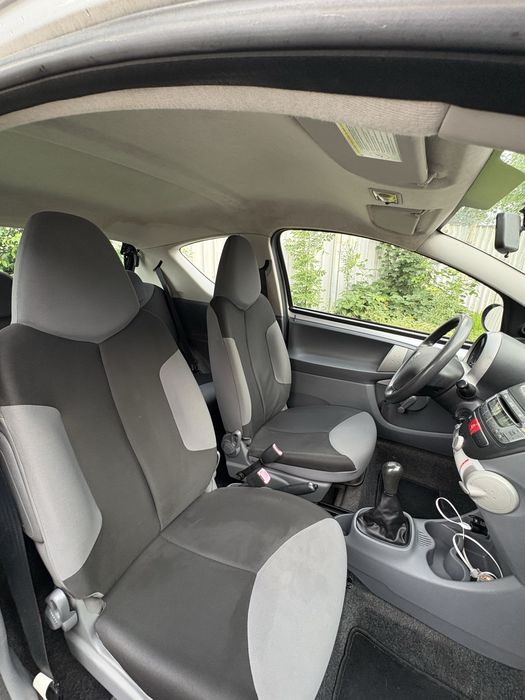 Peugeot 107 2005 rok