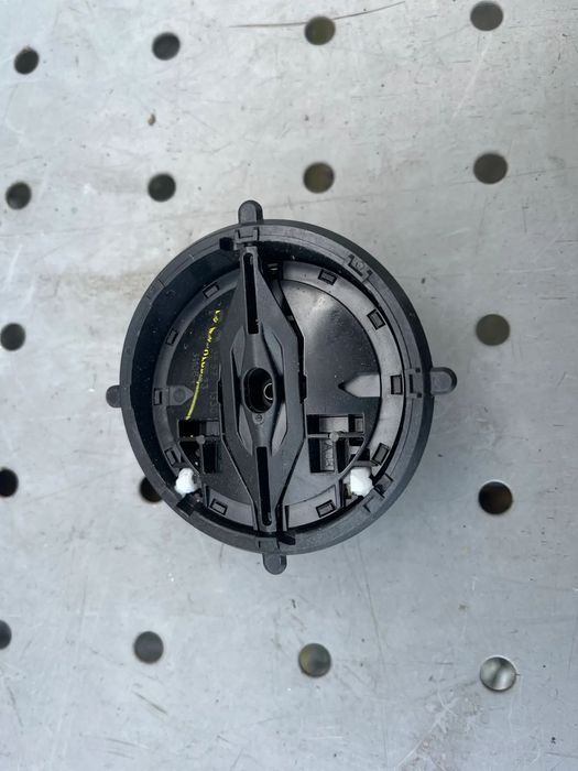 Opel Astra L silnik lusterka lewy