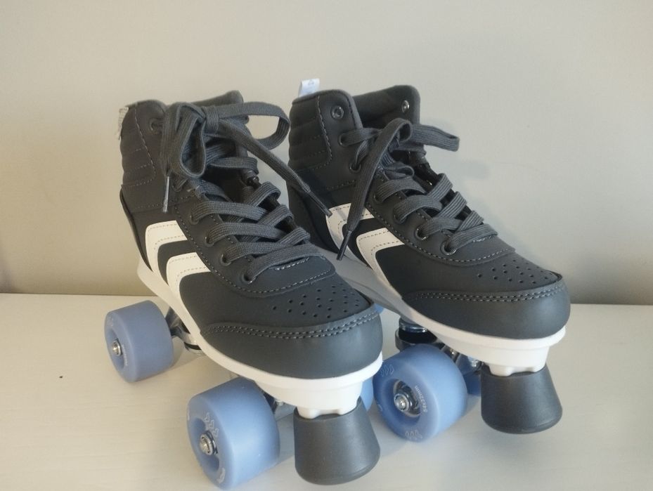Patins 4 rodas de criança