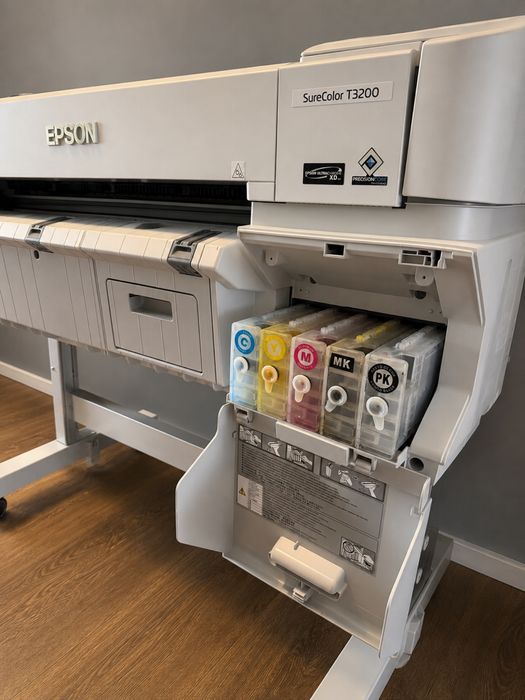 Плотер EPSON T3200 в робочому стані