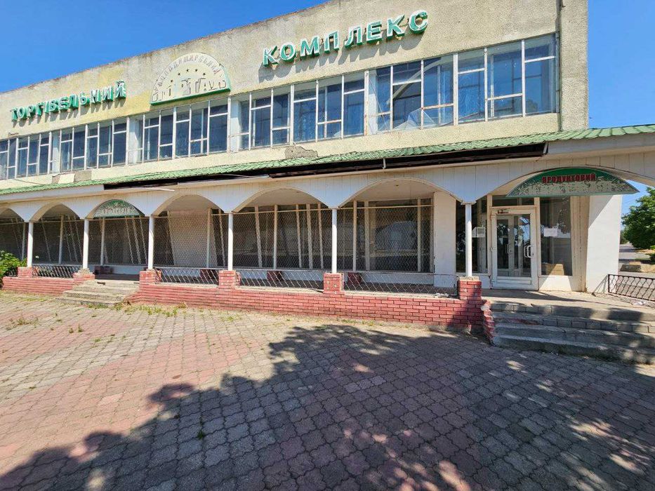 Доманівка магазин 430 кв.м. центр на головній площі