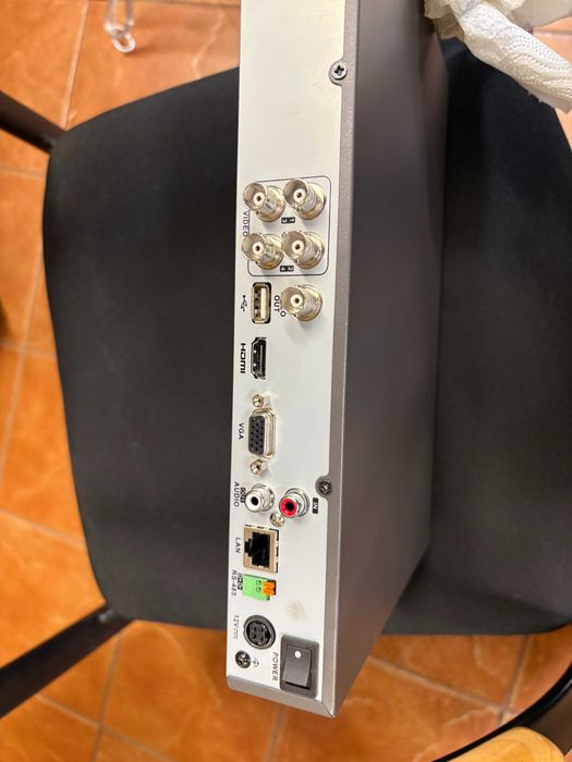 Wideorejestrator HIKVISION Ids-7204HQHI-K1/2S