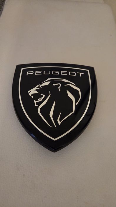 Emblemat logo Peugeot