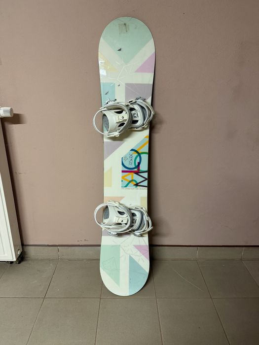 Deska snowboard 143 Salomon Spark + wiązania union