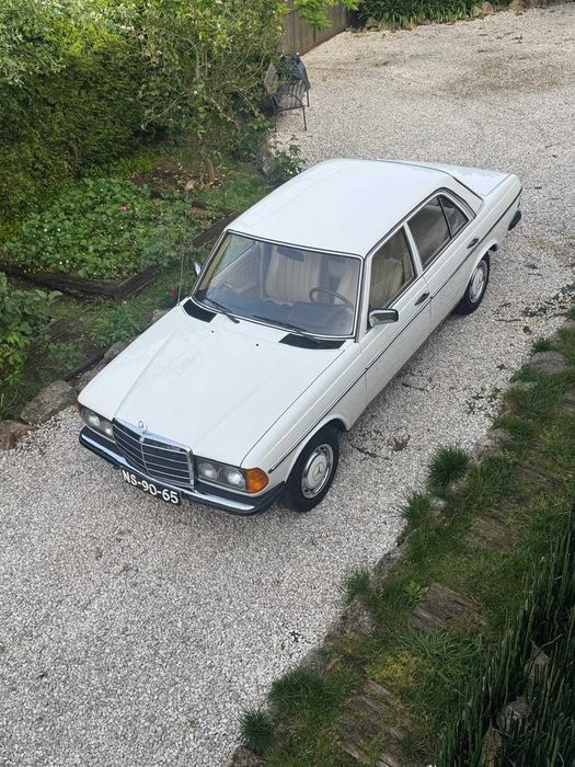 Mercedes-Benz W123