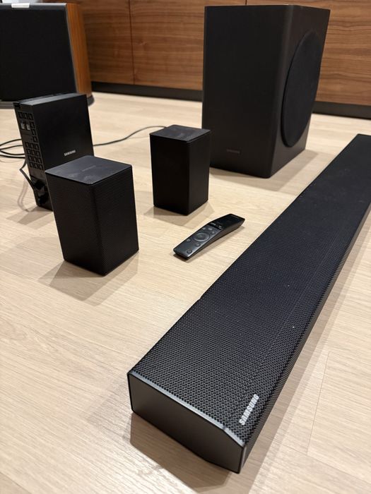 Soundbar Samsung HW-70T Dolby Atmos 5.1.2