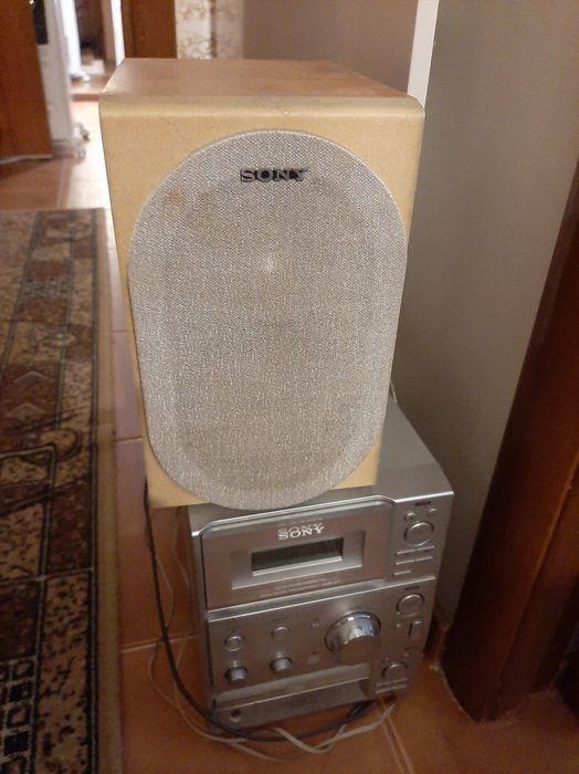 Музичний центр sony