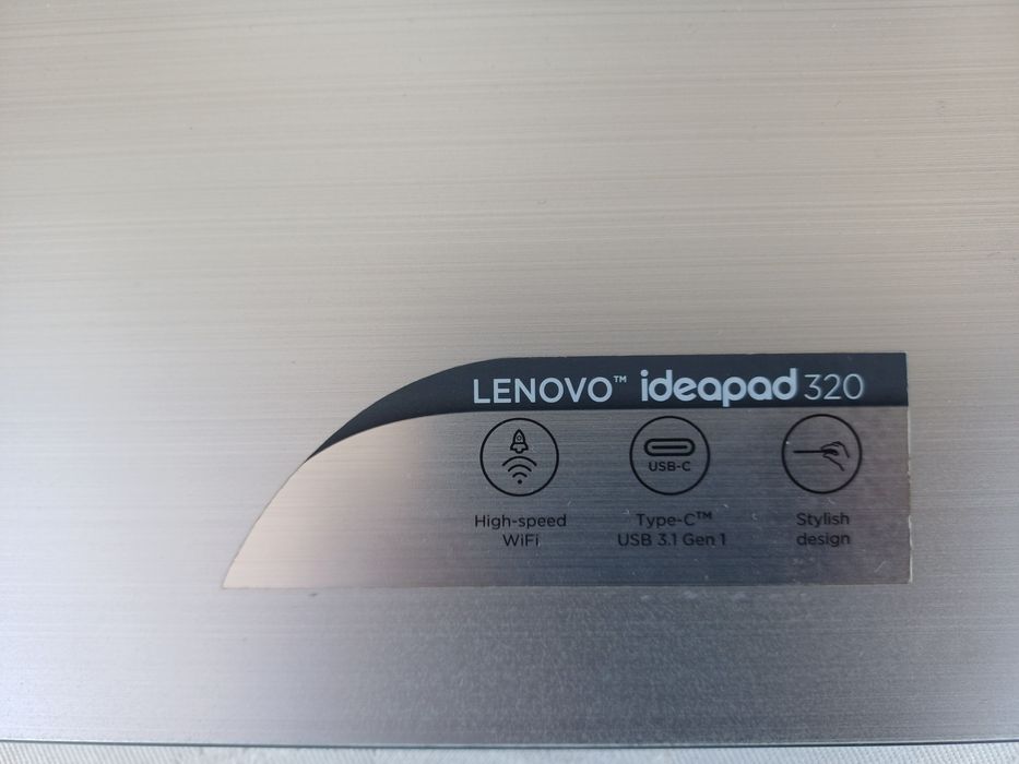 Portátil Lenovo IdeaPad 320 – AMD A12, 16GB RAM, 447GB SSD, 320GB HD