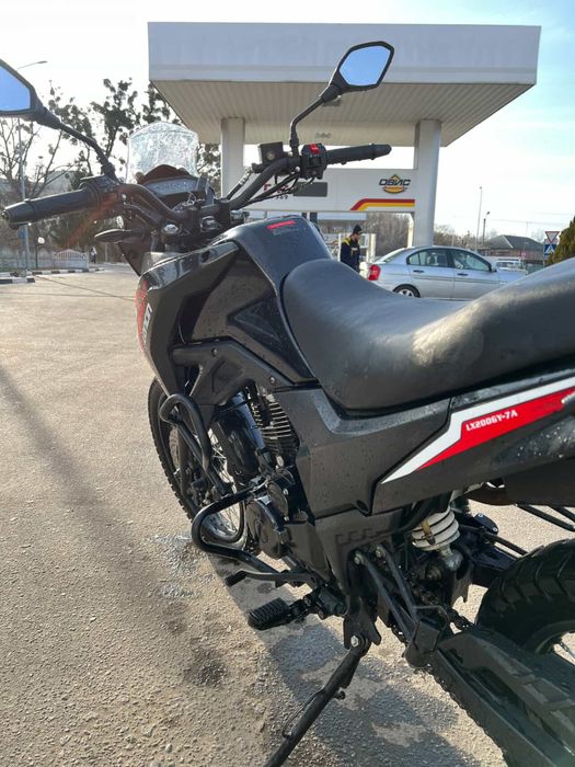 Мотоцикл Loncin LX200GY-7A