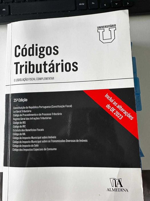 Código Tributário Universitário Almedina