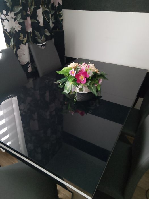 Sprzedam stół rozkładany