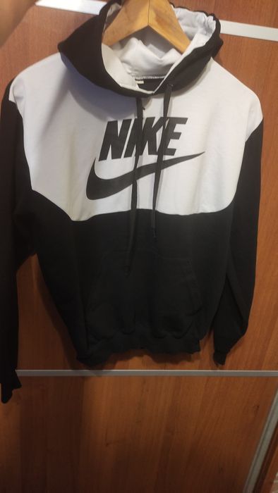 Спортивный свитшот