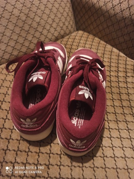 Sapatilhas Adidas Rivalry Low 42