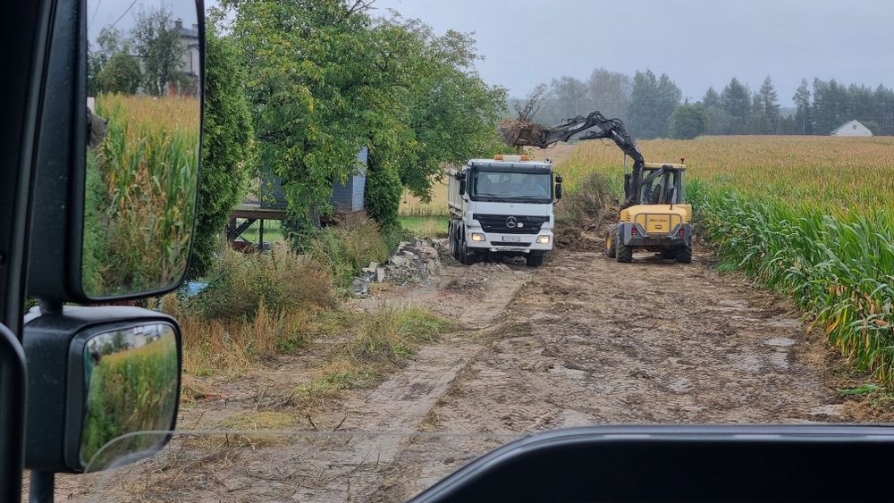 Usługi koparko-ładowarką, koparką, transport Mecalac mxt12 Atlas 1604