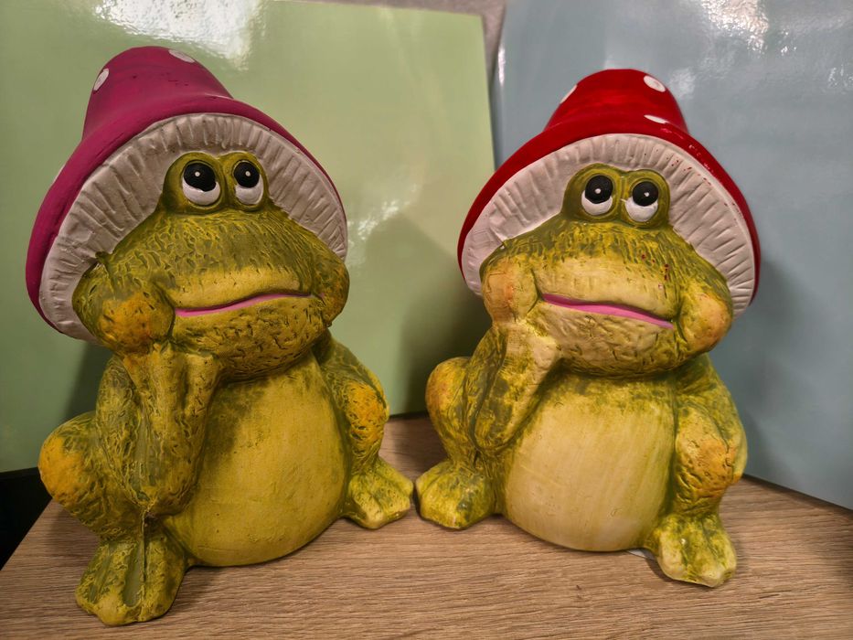 Dwie żaby ceramiczna figurka do domu i ogrodu idealna na lato