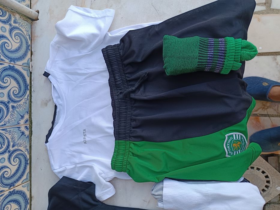 Roupa de desporto criança