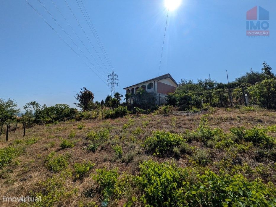 Quinta Com Moradia T3 Piscina Terreno E Anexos