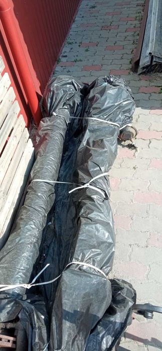 Вісь напівпричепа