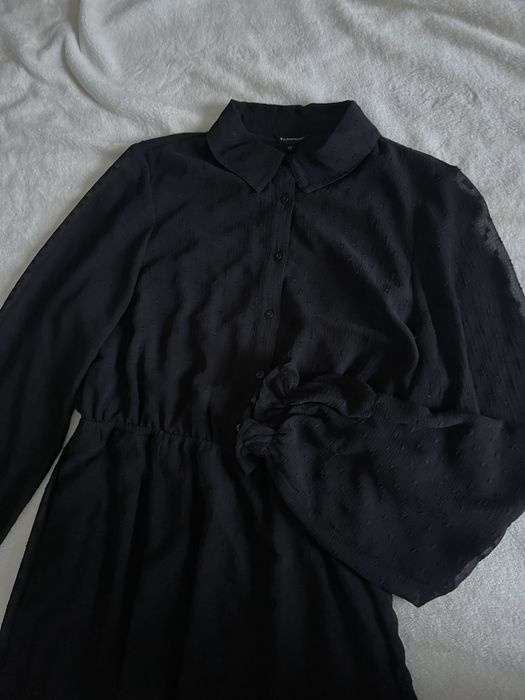 Sukienka do kolan długi rękaw