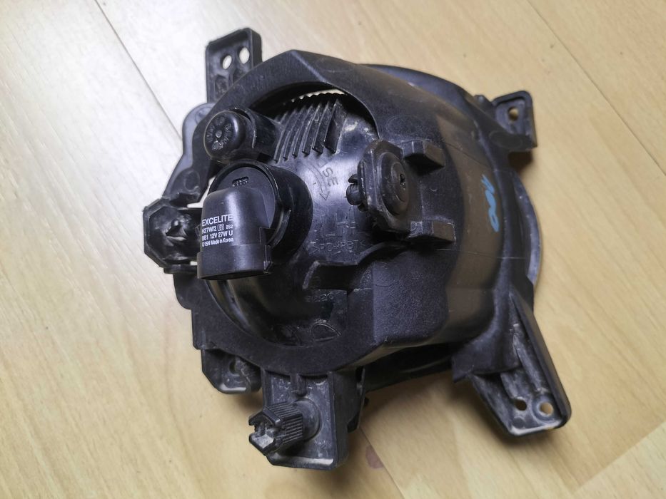 Hyundai Santa Fe halogen lewy