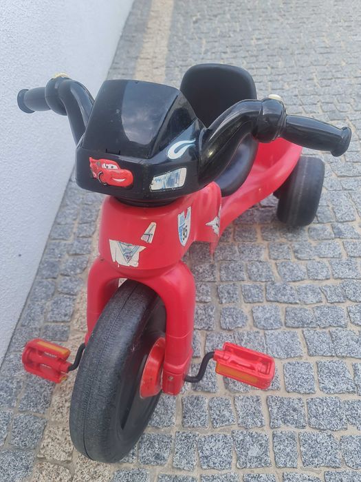 Triciclo de criança