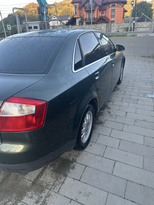 AUDI.A4b6 1.6MPI