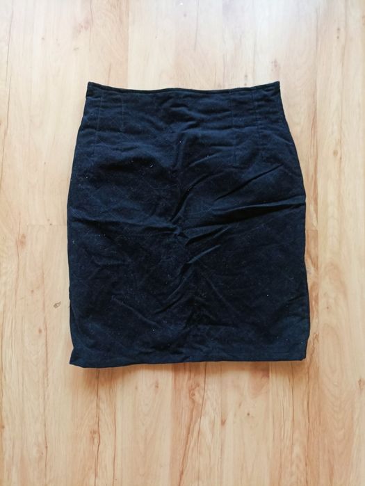Spódnica czarna ołówkowa welurowa pikowana, elegancka, vintage retro