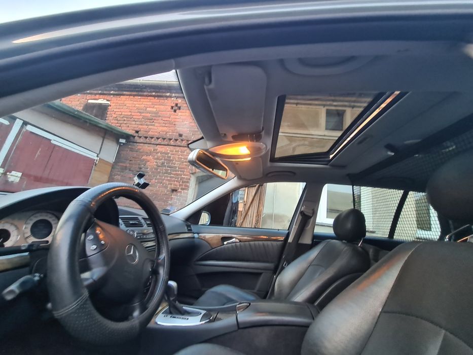 Mercedes-Benz E 320 CDI 2004r