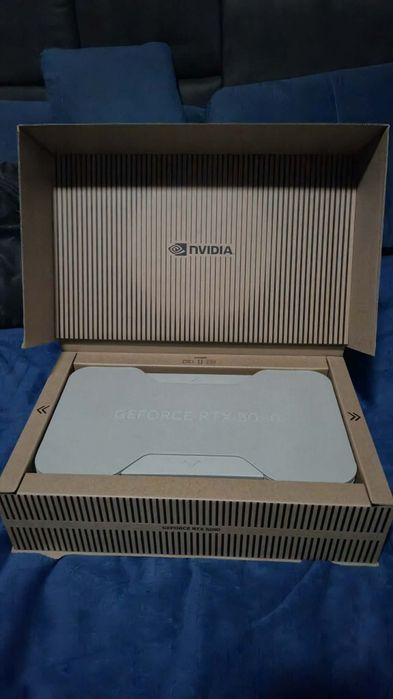 NVIDIA GeForce RTX 5090 Founders Edition 32GB GDDR7 - NOWA, nieużywana