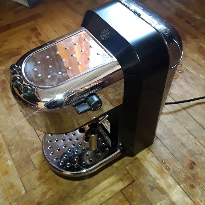 Delonghi EC 270 рожкова кавоварка кавомашина (дефект)