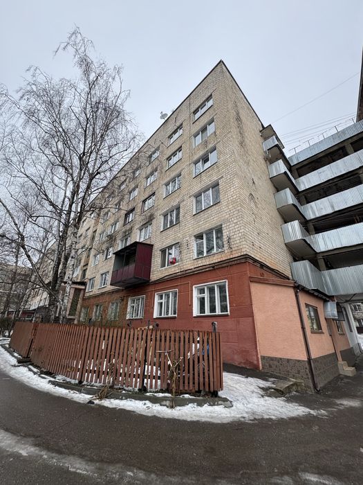 Продаж квартири в спальному районі