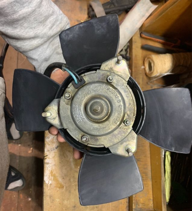 Вентилятор радіатора ВАЗ ідеальний стан